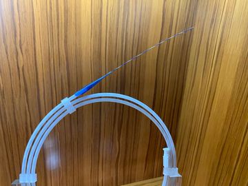 Smooth Surface Zebra Guidewire Blue And White
